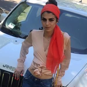 Meet your Posher, Mackenzie